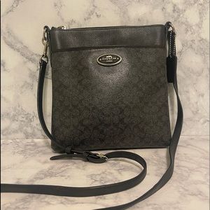 ⬇️PRICE DROP⬇️ ✨Coach✨ Crossbody